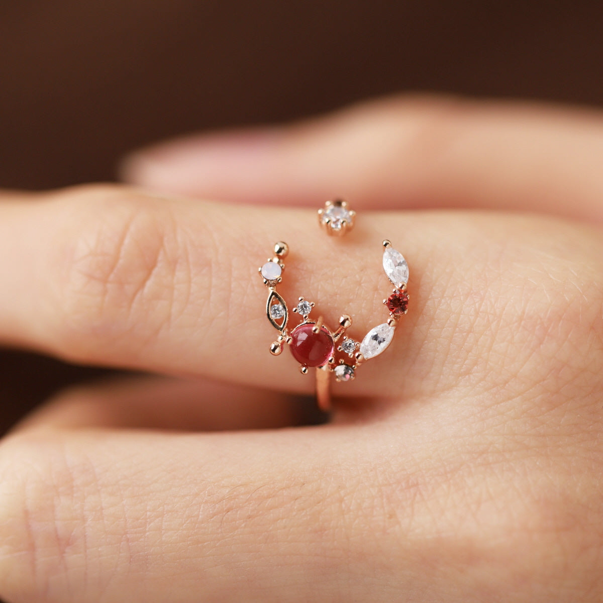 Luna Kiss Ring