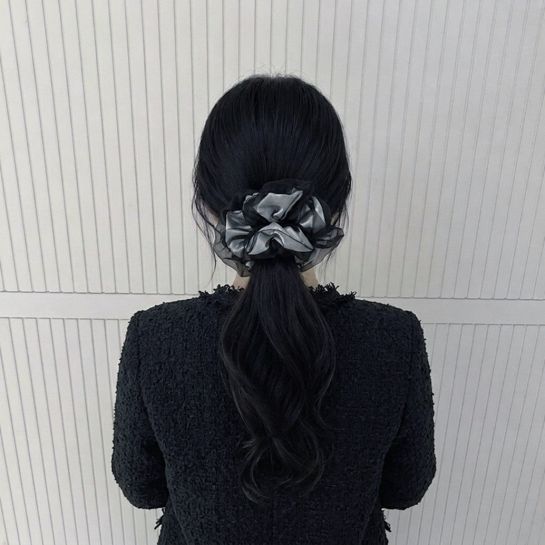 Velvet Aura – Scrunchie