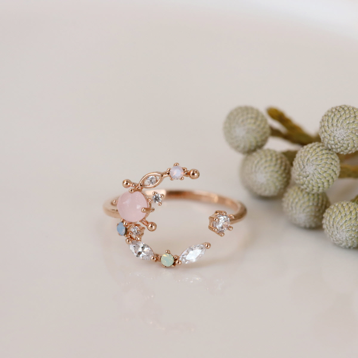 Luna Kiss Ring