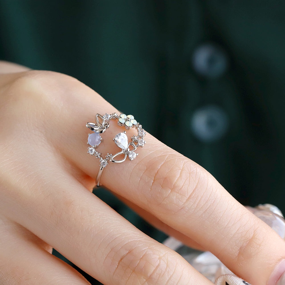 Tiny Bloom Ring