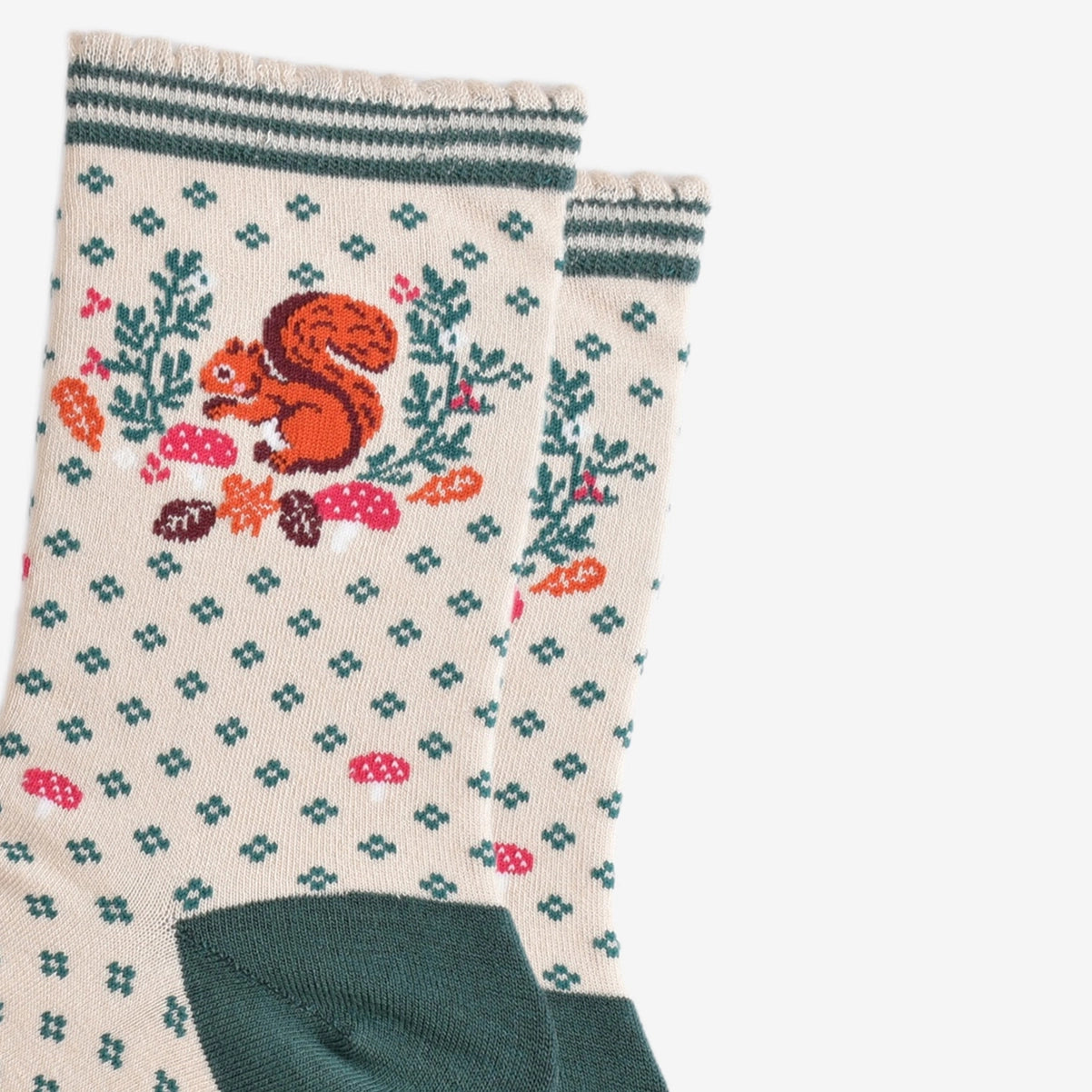 Women's Bamboo Socks - Squirrel Wreath