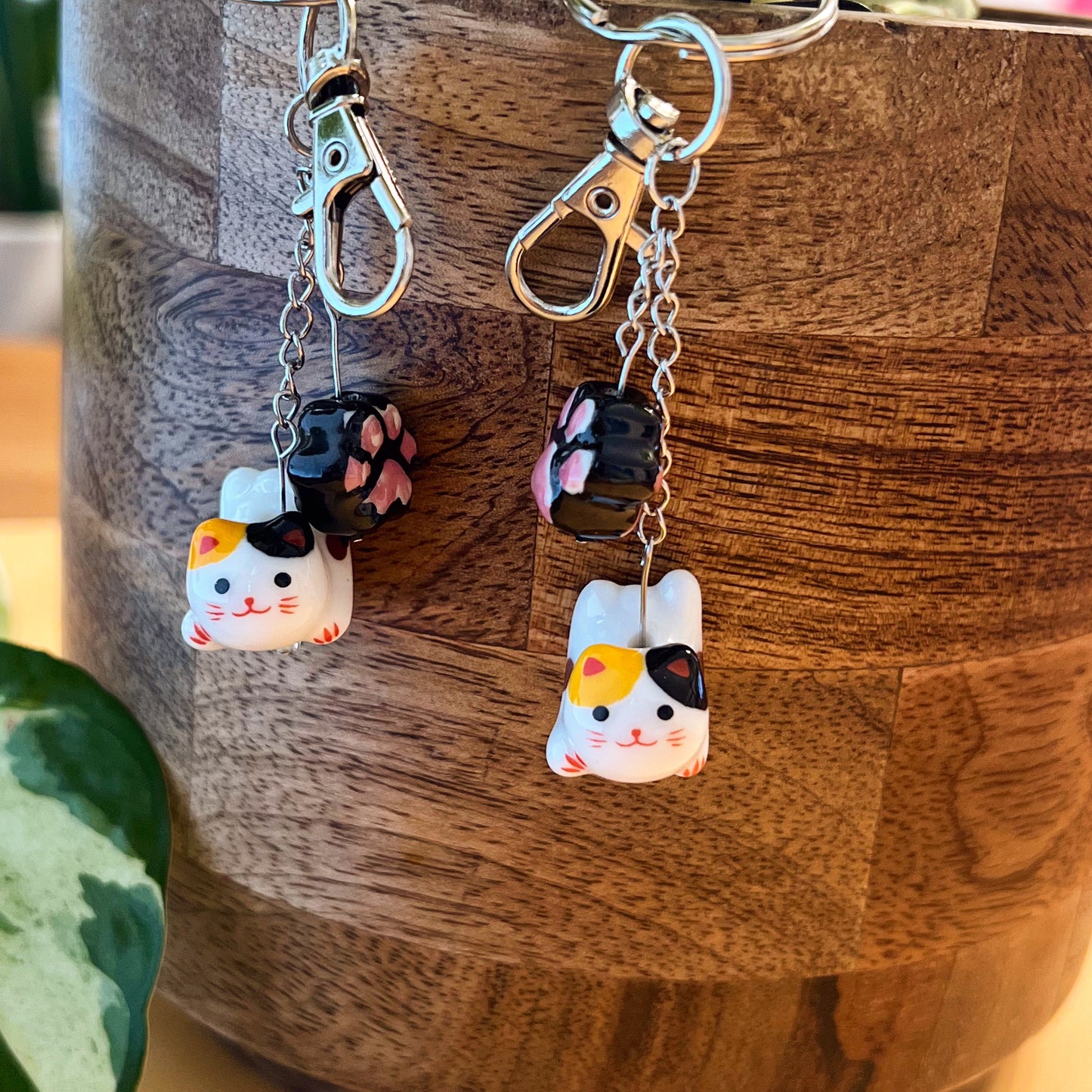 Lucky Cat | Ceramic Keychain