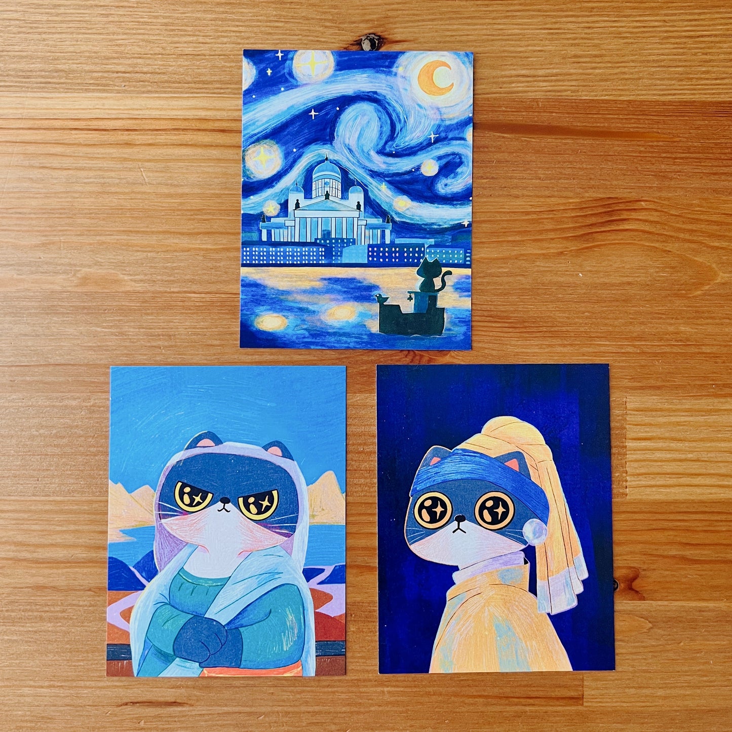 Momo Meow Meow Lisa Postcard