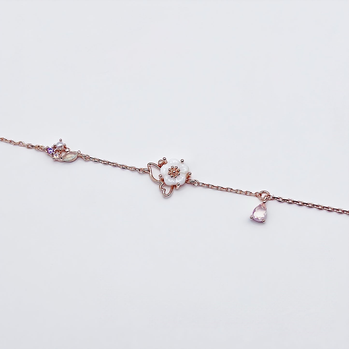 Mother of Pearl Flower Bracelet