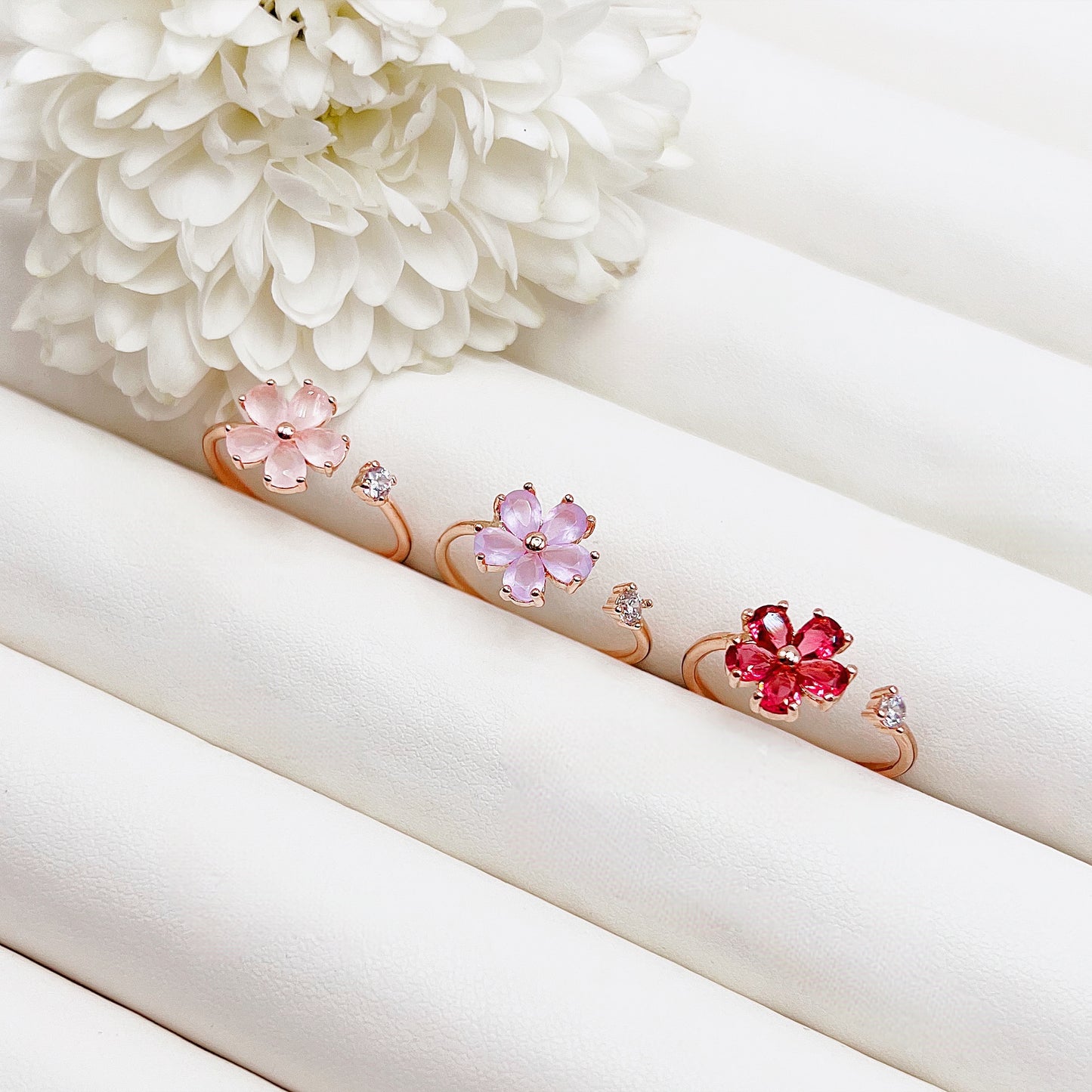 Lustre Flora Ring
