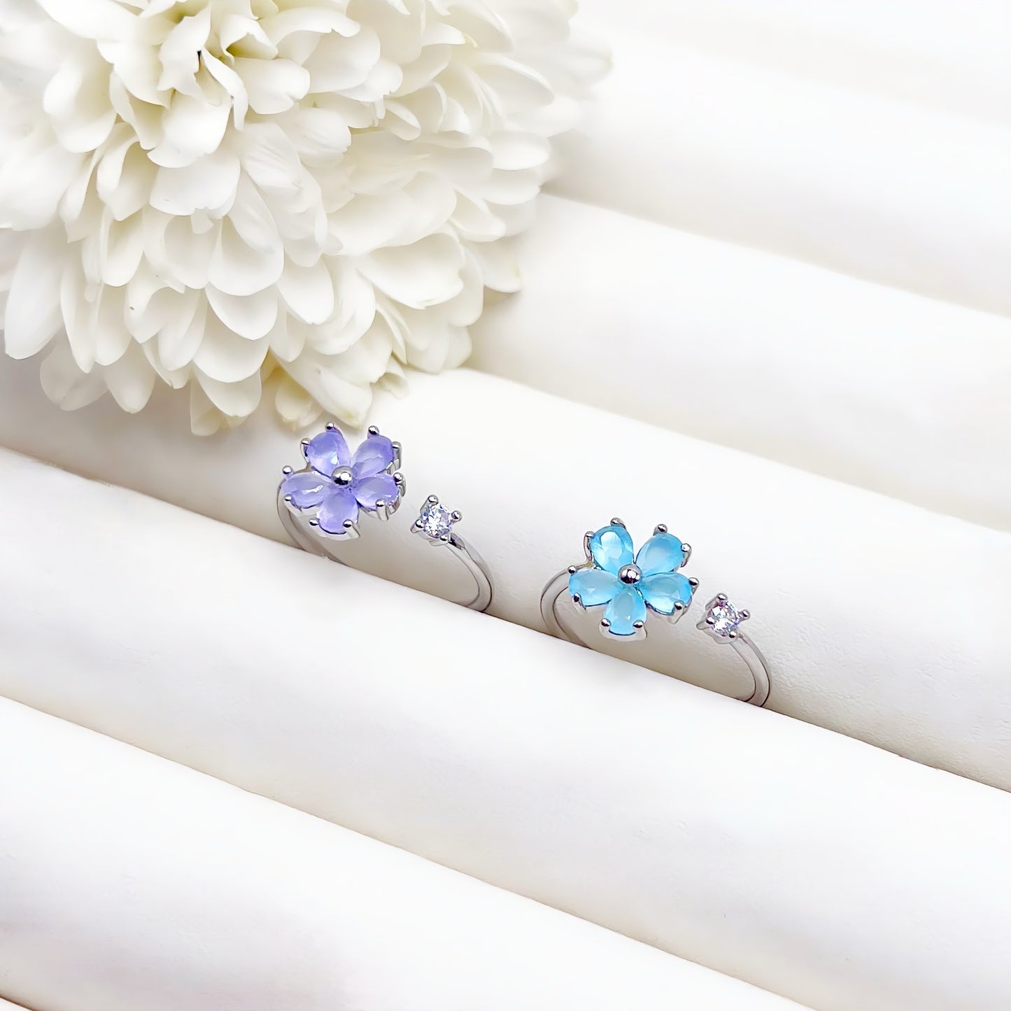 Lustre Flora Ring