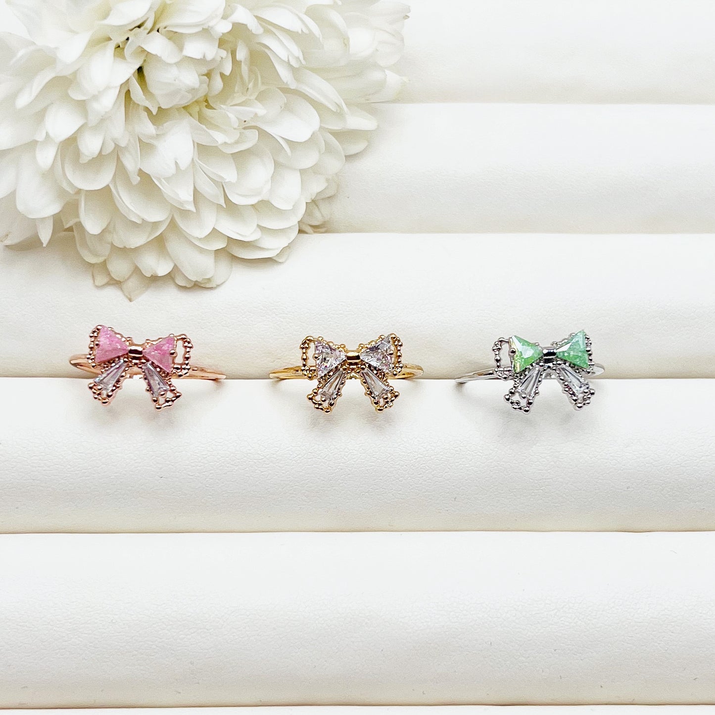 Veloura Bow Ring