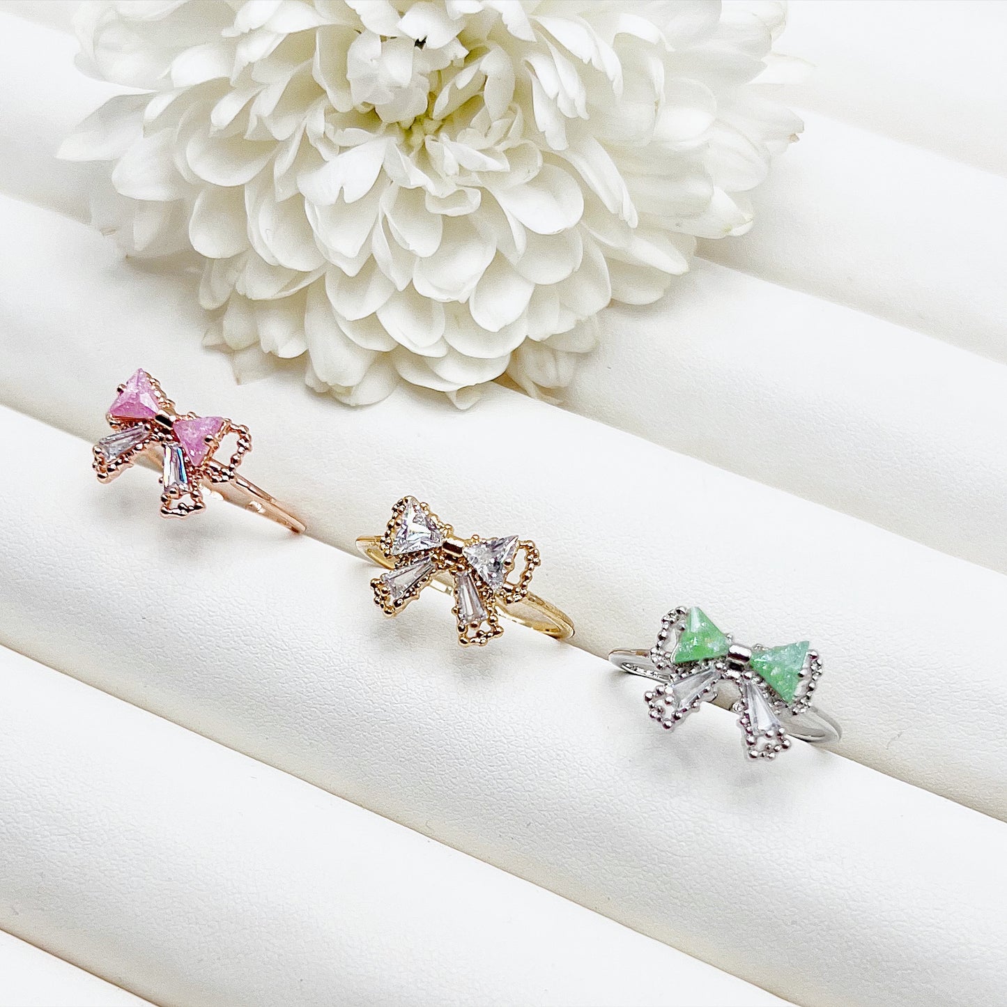 Veloura Bow Ring