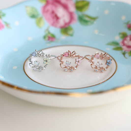 Tiny Bloom Ring