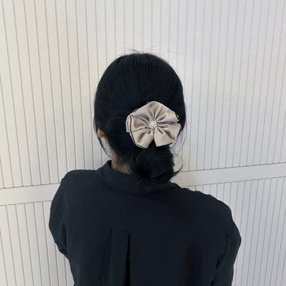 Sweet Silk Charm – Scrunchie
