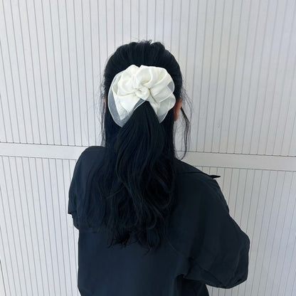 Celeste Silk Bloom – Scrunchie