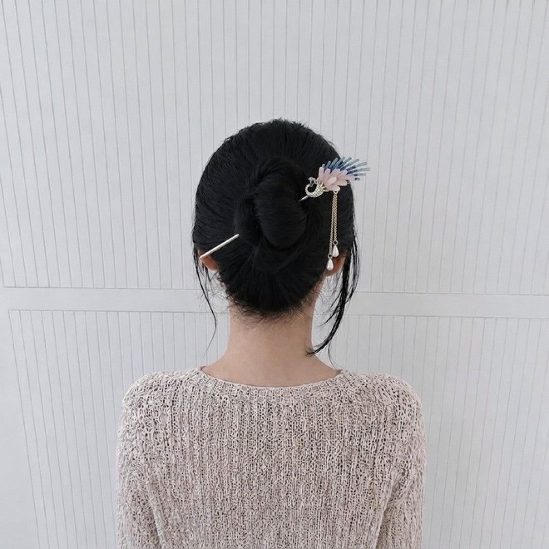 Peacock Whisper - Hairpin