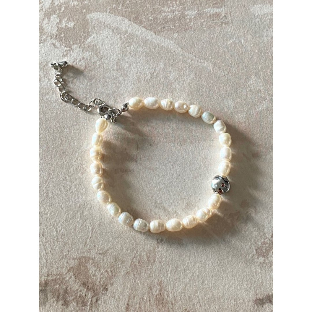 Hopeasäde Bracelet