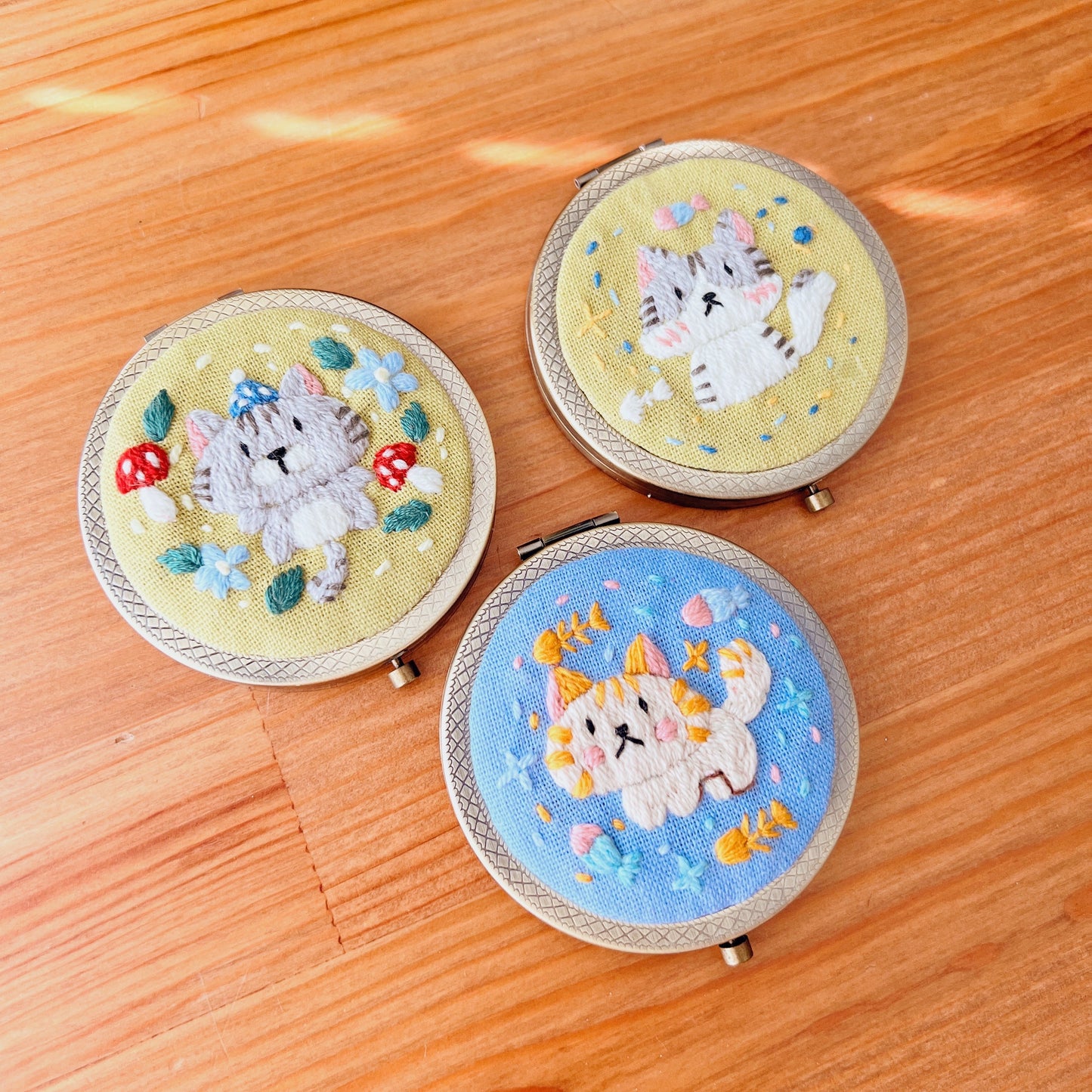 Dreaming Cats Ver 02 - Hand Embroidered Mirror