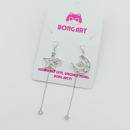 Pale Moon Gleam Earrings