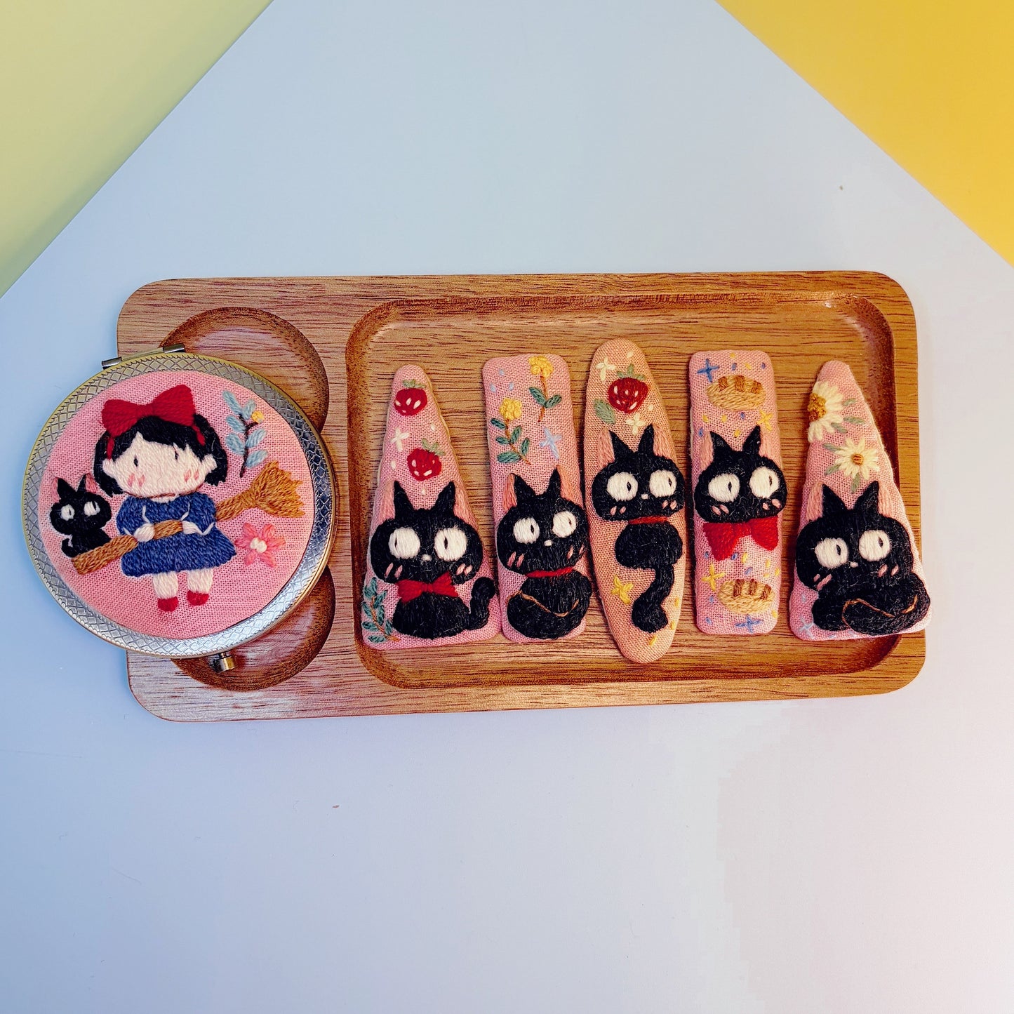 Jiji - Hand Embroidered Hairpin