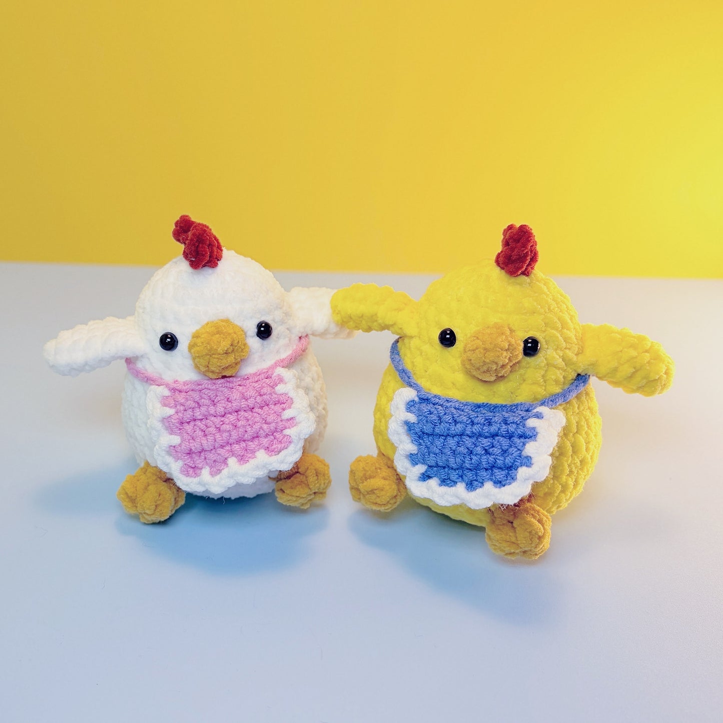 Small Fluffy Chick - Amigurumi
