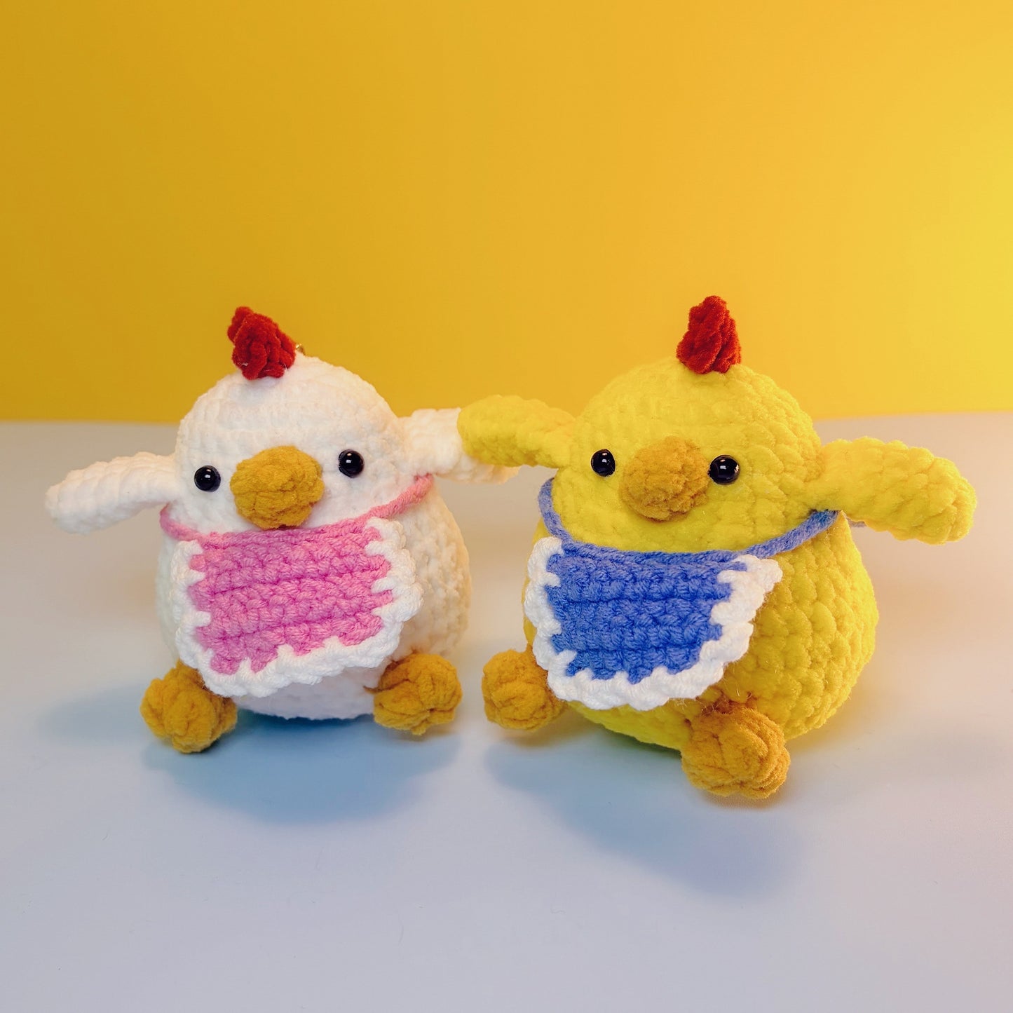 Small Fluffy Chick - Amigurumi