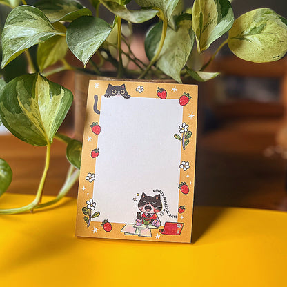 Momo's Peaceful Days | Cute Memo Pad