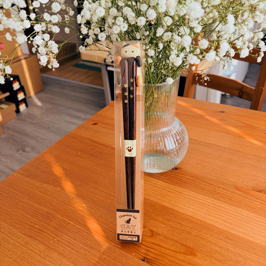 Cute Cat 23cm - Natural wood Made in Japan Chopsticks (Dishwasher safe)