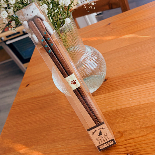 Cute Cat 23cm - Natural wood Made in Japan Chopsticks (Dishwasher safe)