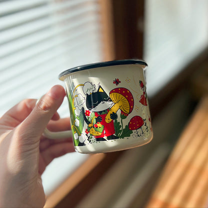 Momo in Finland Enamel Mug