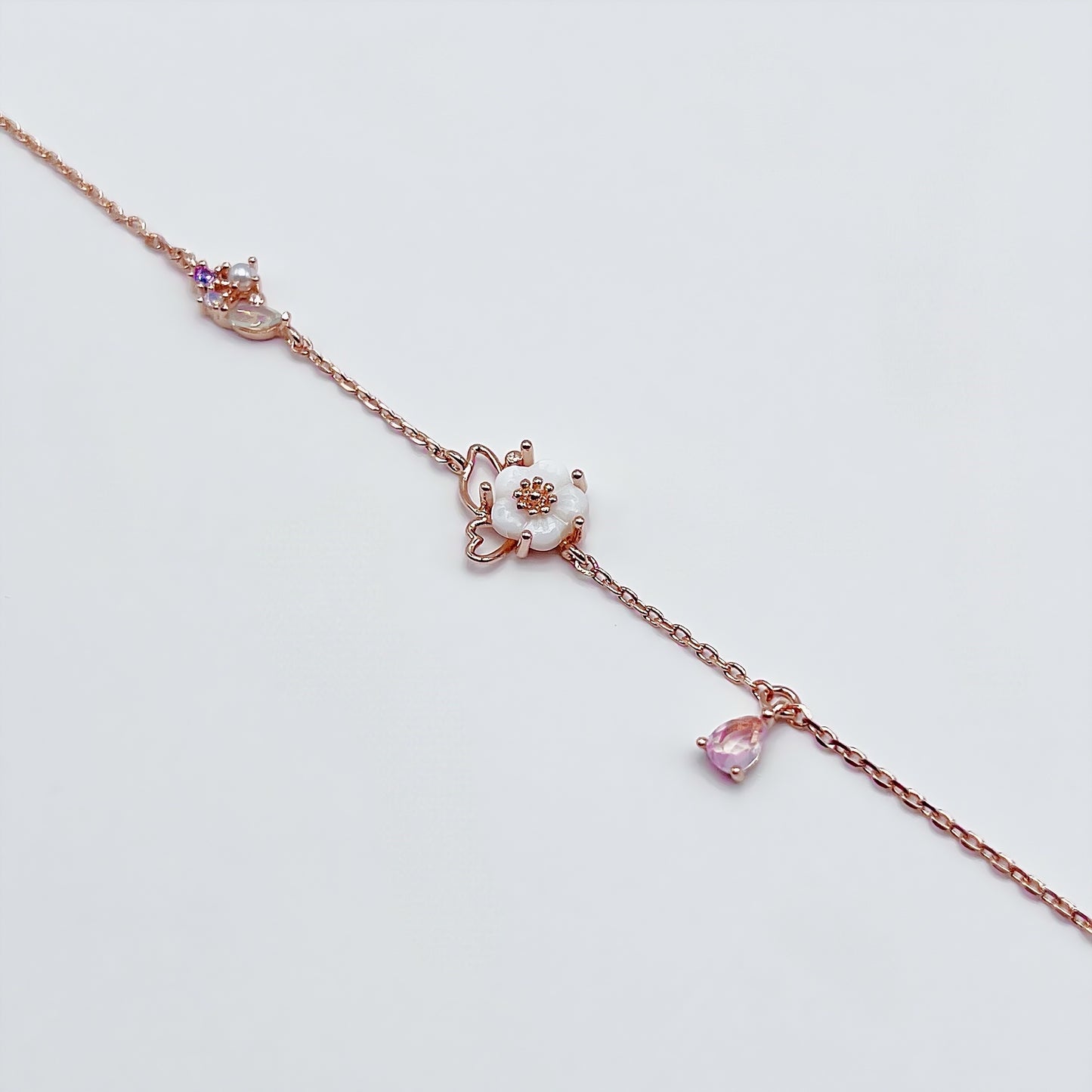 Mother of Pearl Flower Bracelet