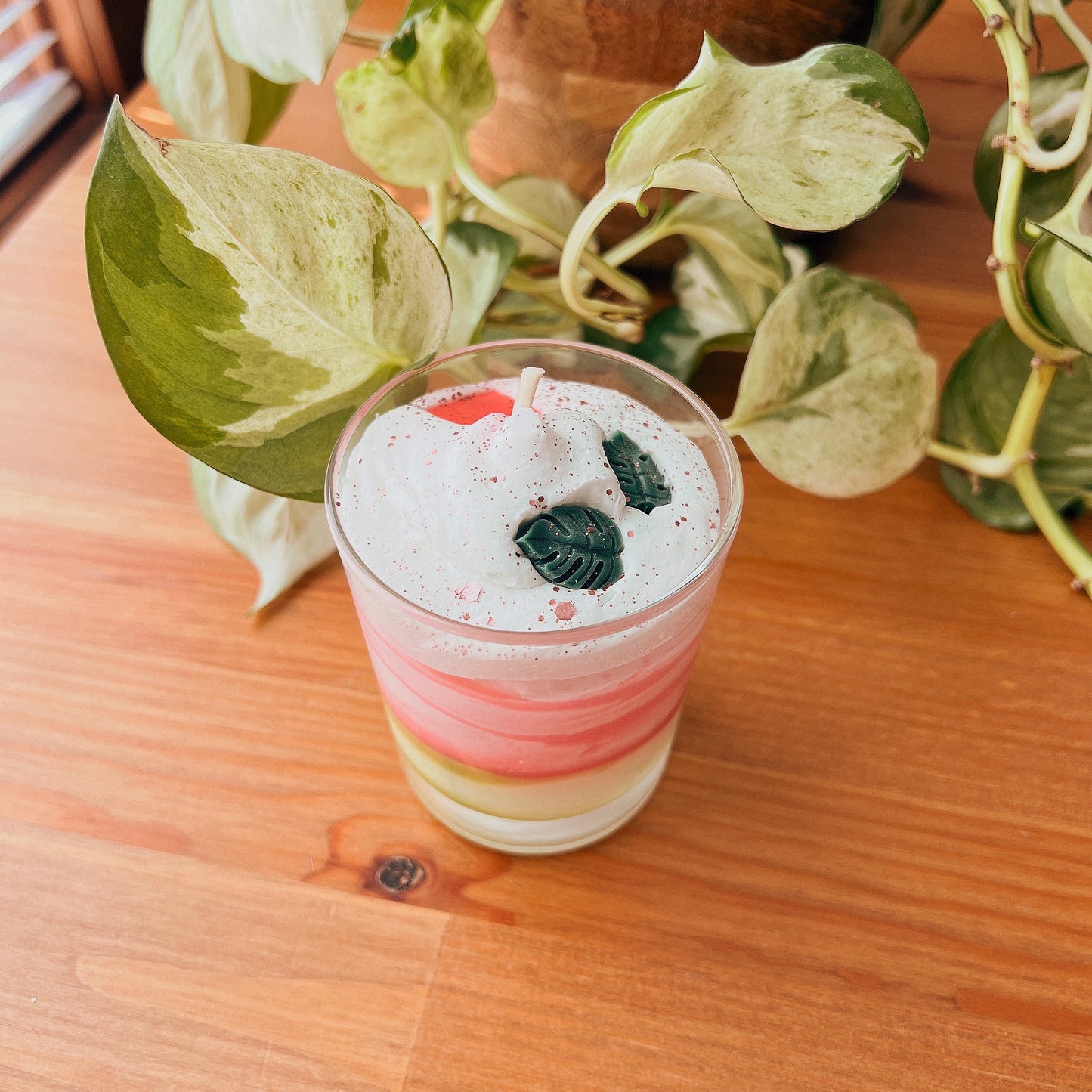 Gourmet Guava Candle - Handmade candle