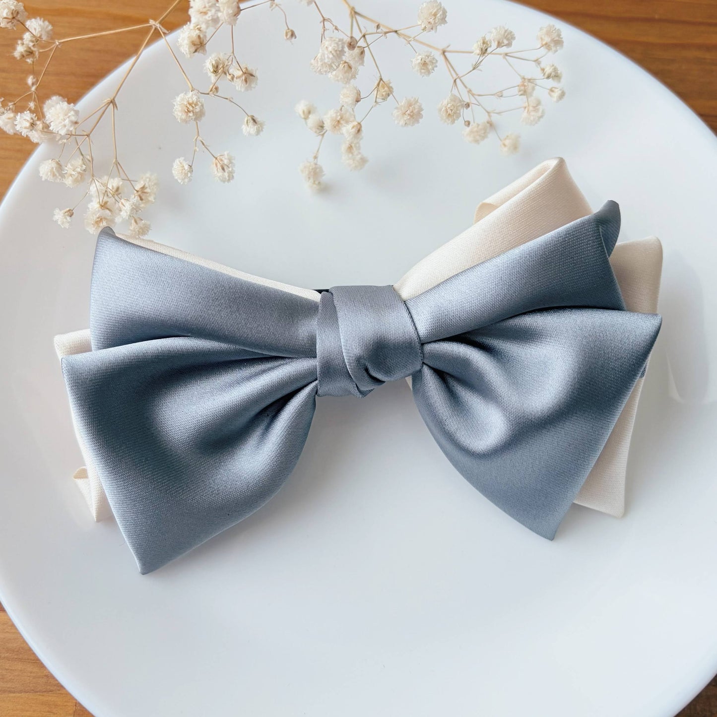 Dreamy Ribbon Charm – Hair Clip
