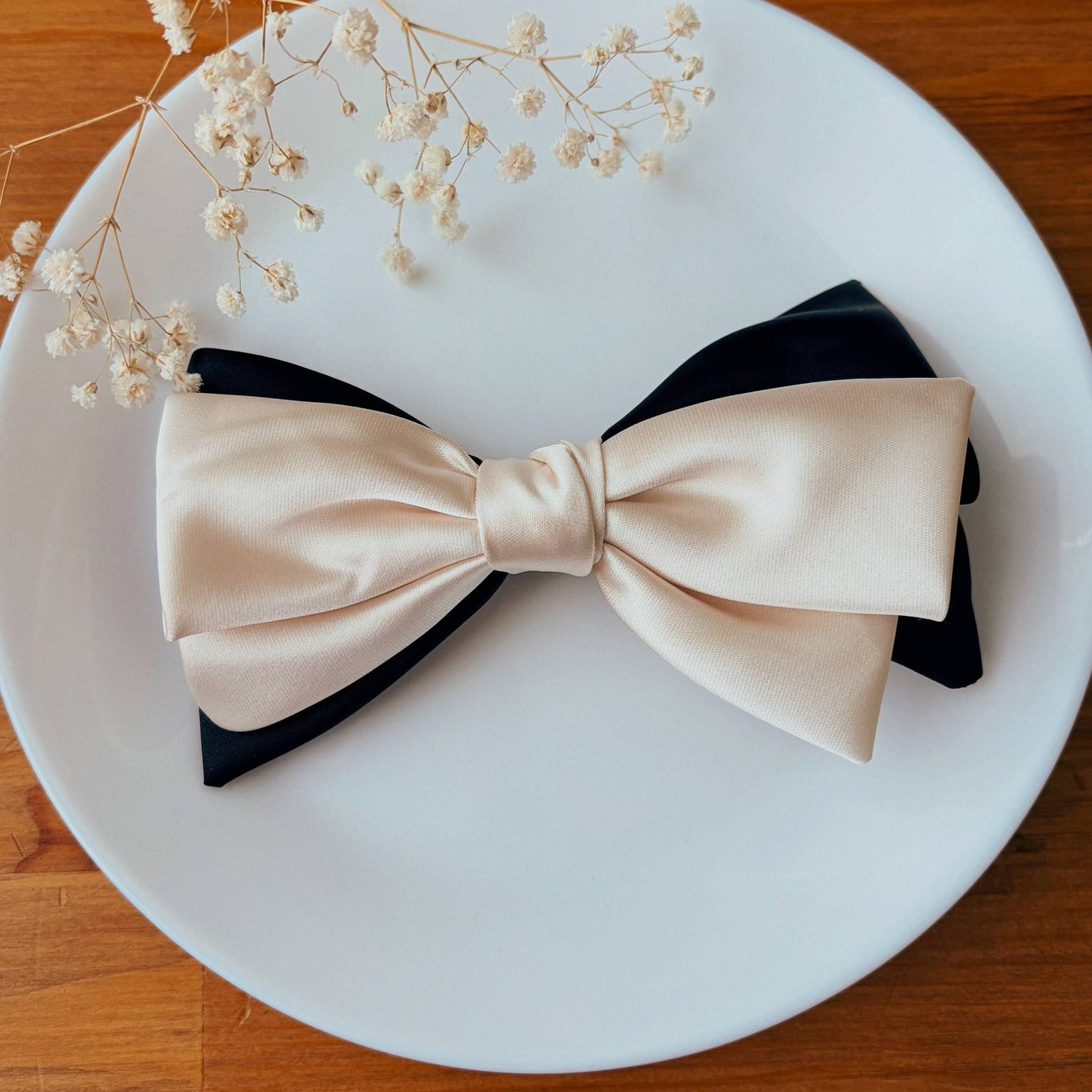 Dreamy Ribbon Charm – Hair Clip