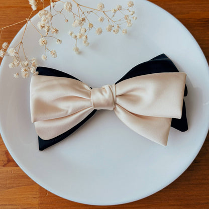 Dreamy Ribbon Charm – Hair Clip