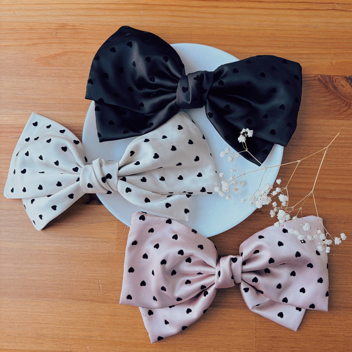 Petite Elegance Ribbon – Hair Clip