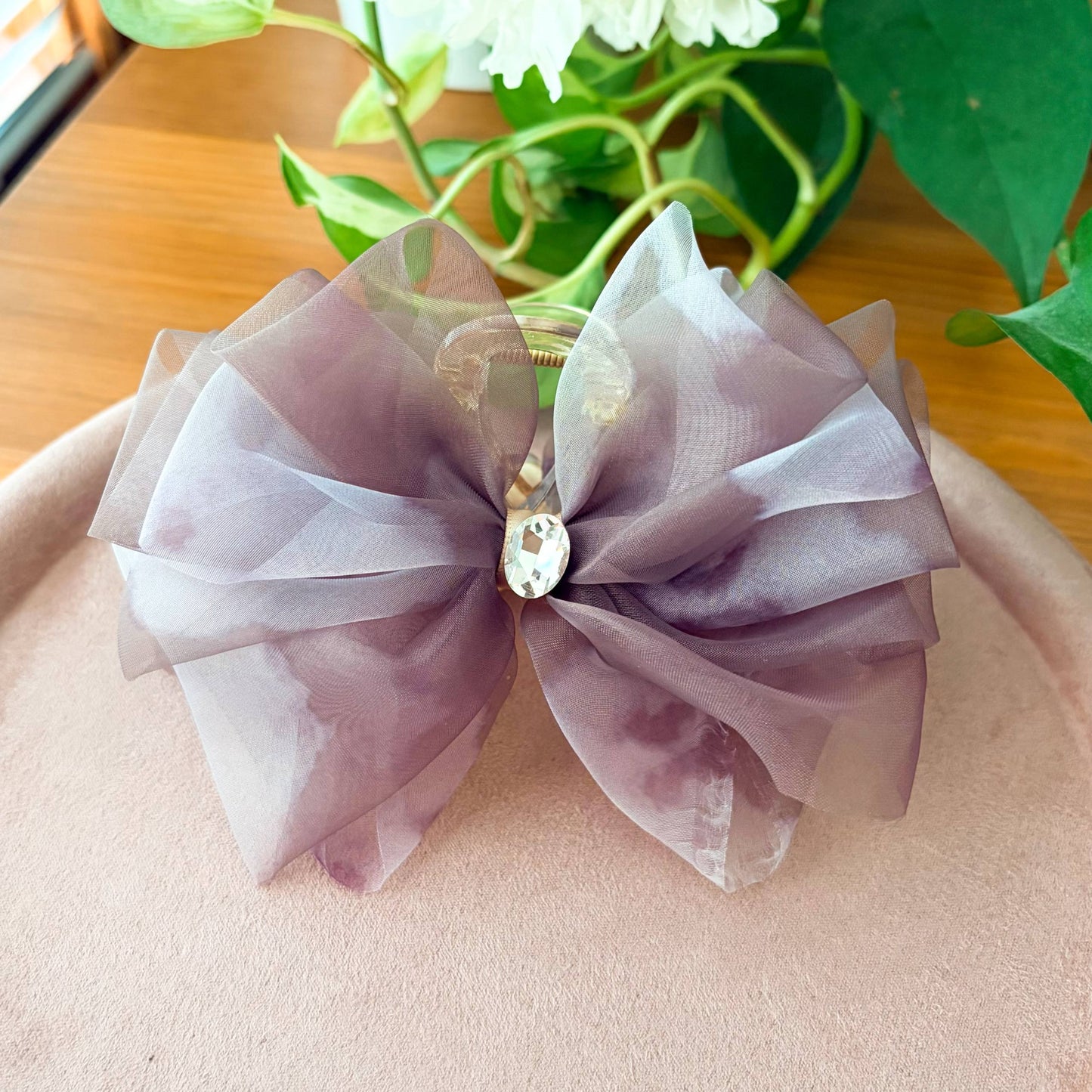 Dreamy Lace Bow – Claw Clip