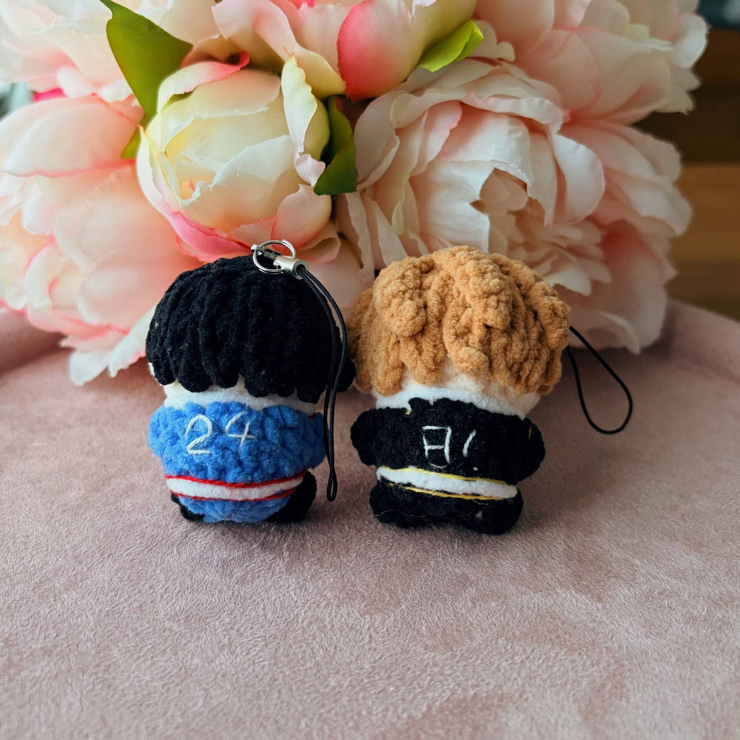 Mini Heated Rivalry FanArt - Amigurumi