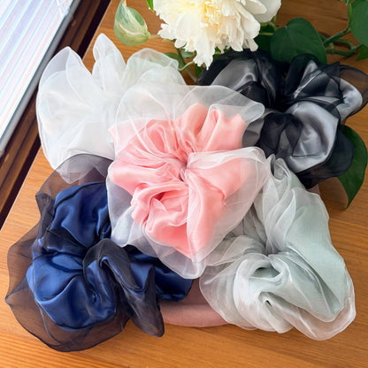 Velvet Aura – Scrunchie