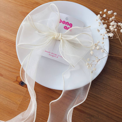 Lovely Whisper Ribbon – Hair Clip