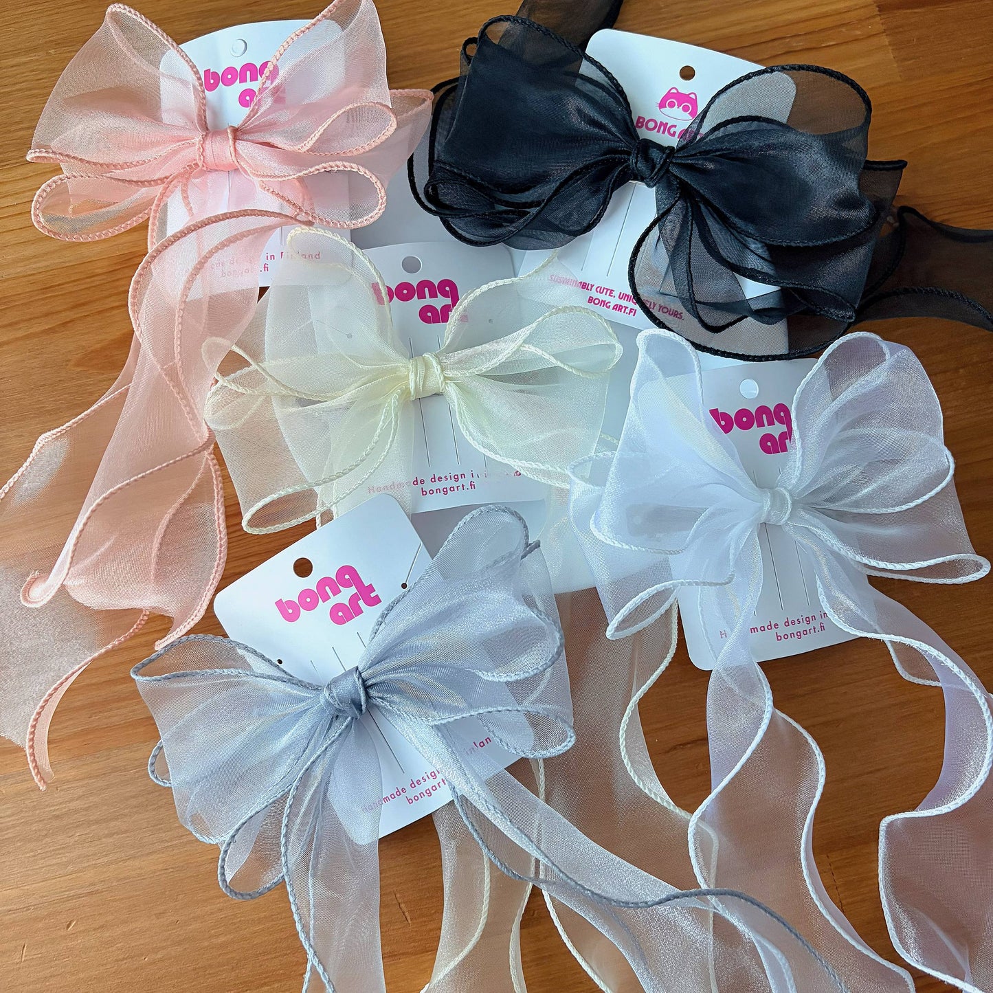 Lovely Whisper Ribbon – Hair Clip