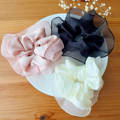 Celeste Silk Bloom – Scrunchie