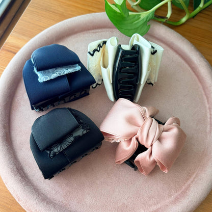 Lovely Lace Bow – Claw Clip