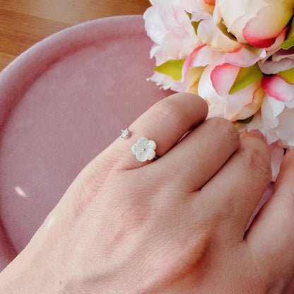 Floral Pearl Dream Ring